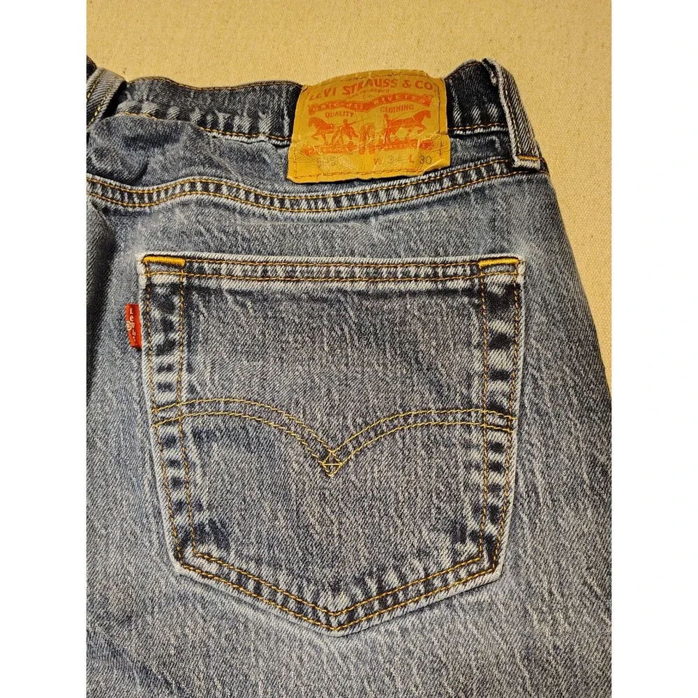 Levis‎ 505 Regular Fit Jeans Mens 34x30 Medium Wash Blue Denim 00505-1989 S